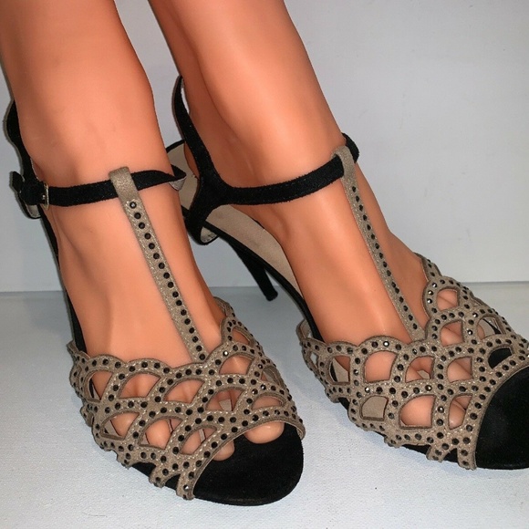 Zigi Soho Shoes - 🌷Zigi Soho Beige Faux Suede High Stiletto Heels🌷